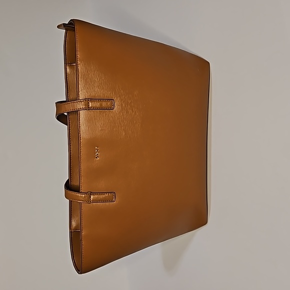 DKNY medium leather tote - Picture 1 of 6